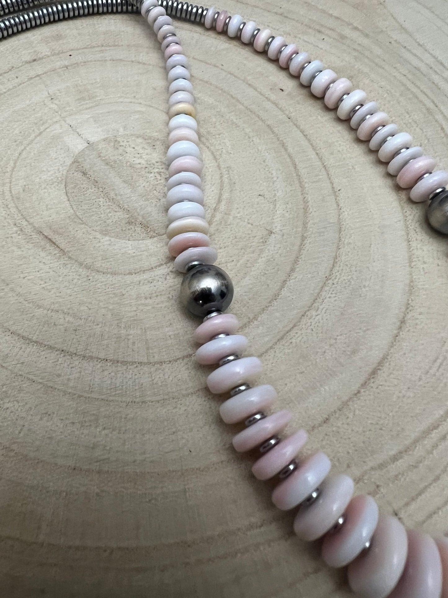 Pink Conch Graduated Necklace - 22 inch