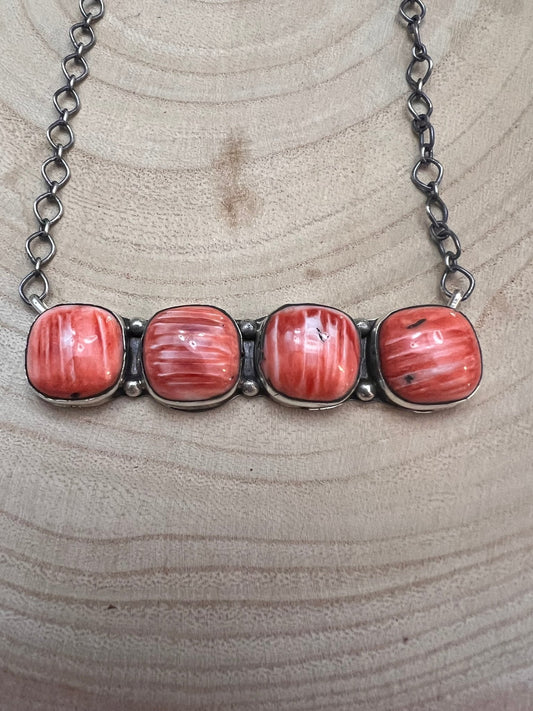 Navajo Handmade Spiny Oyster Necklace by Tia Long - 18 inch