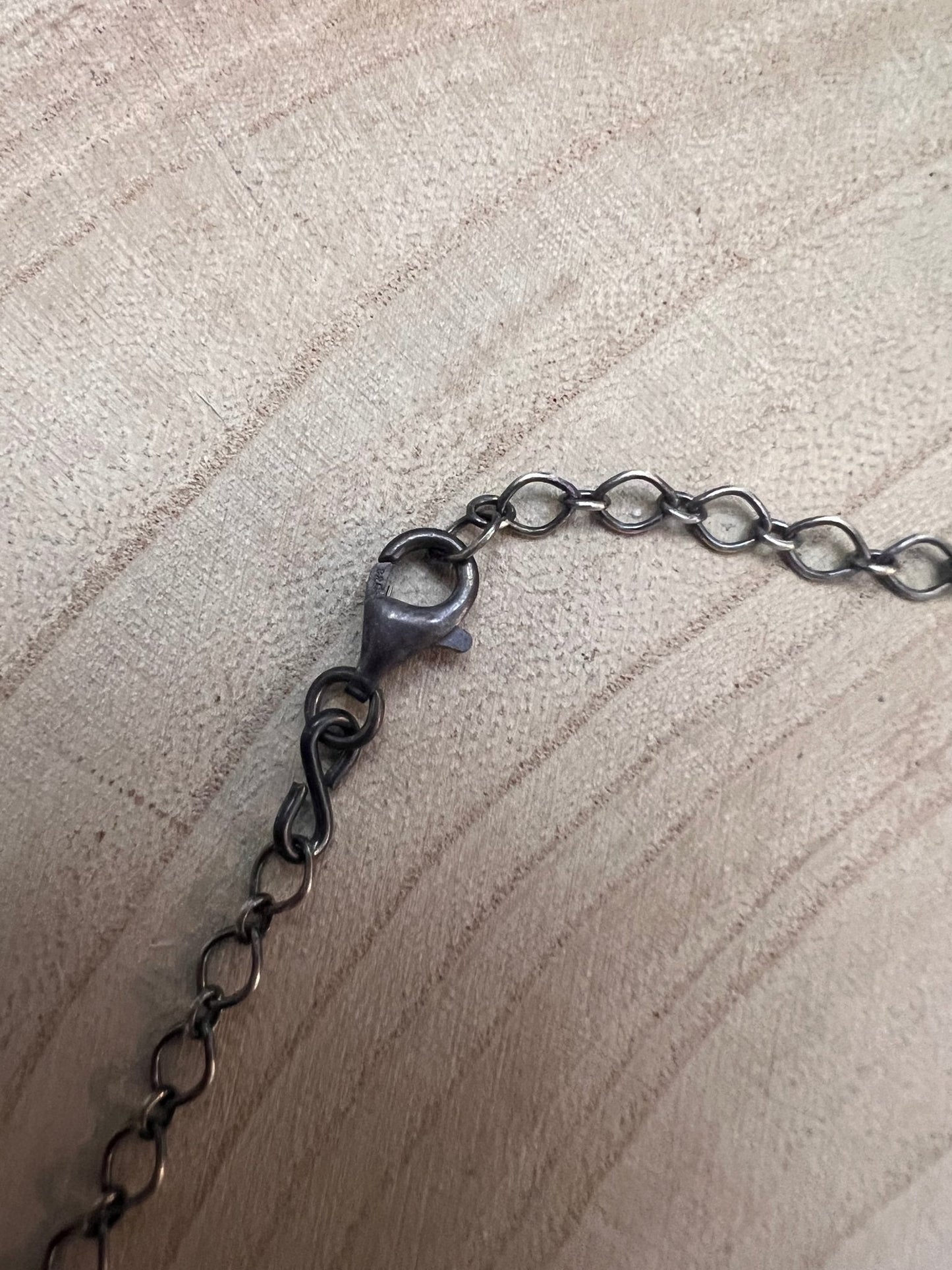 Navajo Handmade Spiny Oyster Necklace by Tia Long - 18 inch